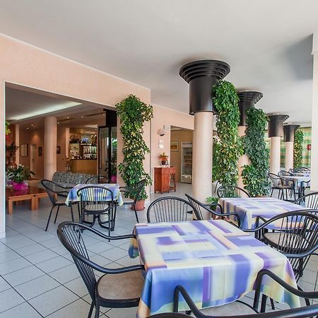 Hotel Benvenuti Gatteo a Mare Esterno foto