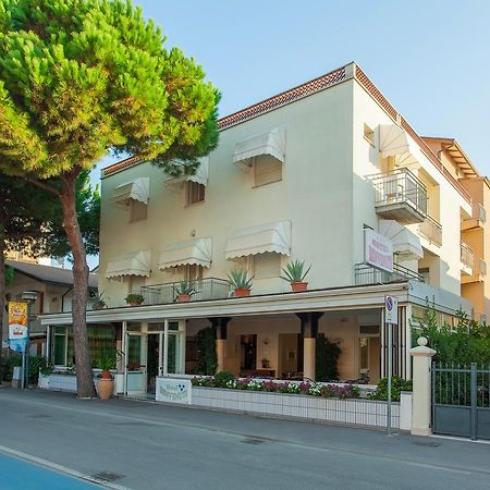 Hotel Benvenuti Gatteo a Mare Esterno foto