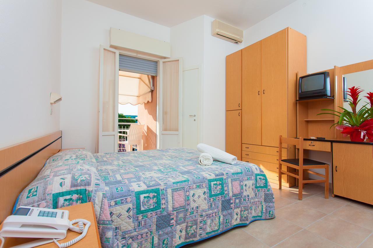 Hotel Benvenuti Gatteo a Mare Esterno foto